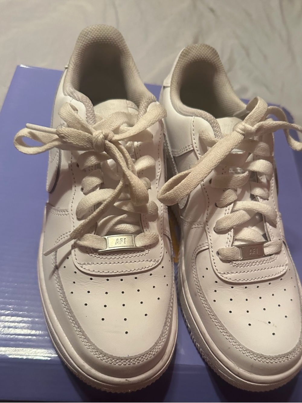 White Leather Men’s Sneakers - Classic Casual Lace-Up